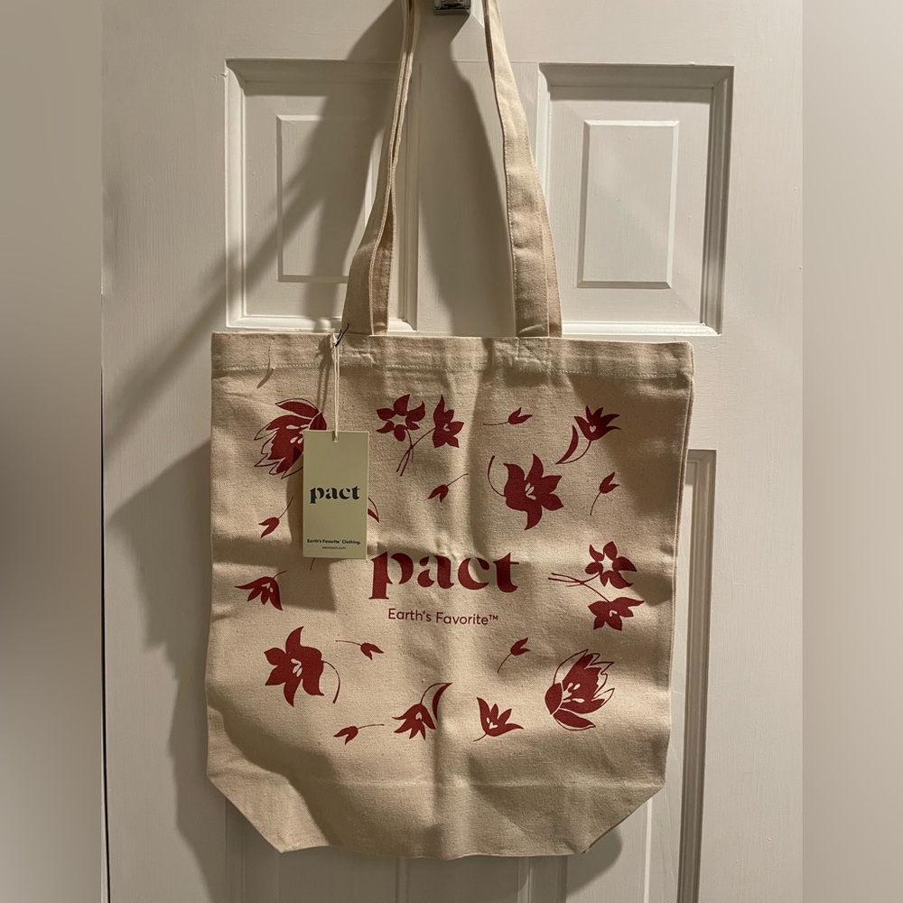 Pact 100% Organic Cotton canvas floral tote bag. Made in India. NWT